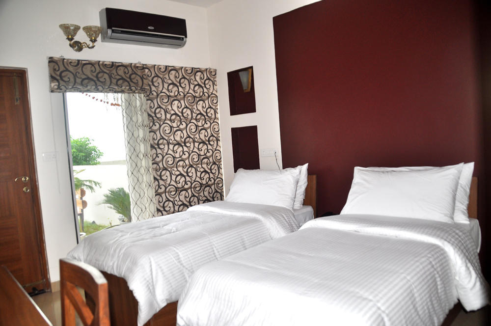 The Bhopal Grande Otel Dış mekan fotoğraf